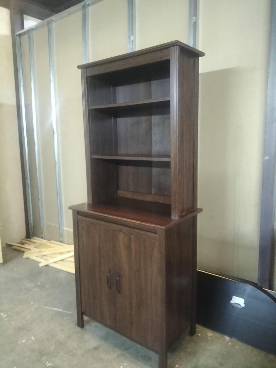 Crockery cabinet