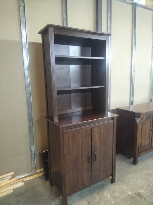 Crockery cabinet