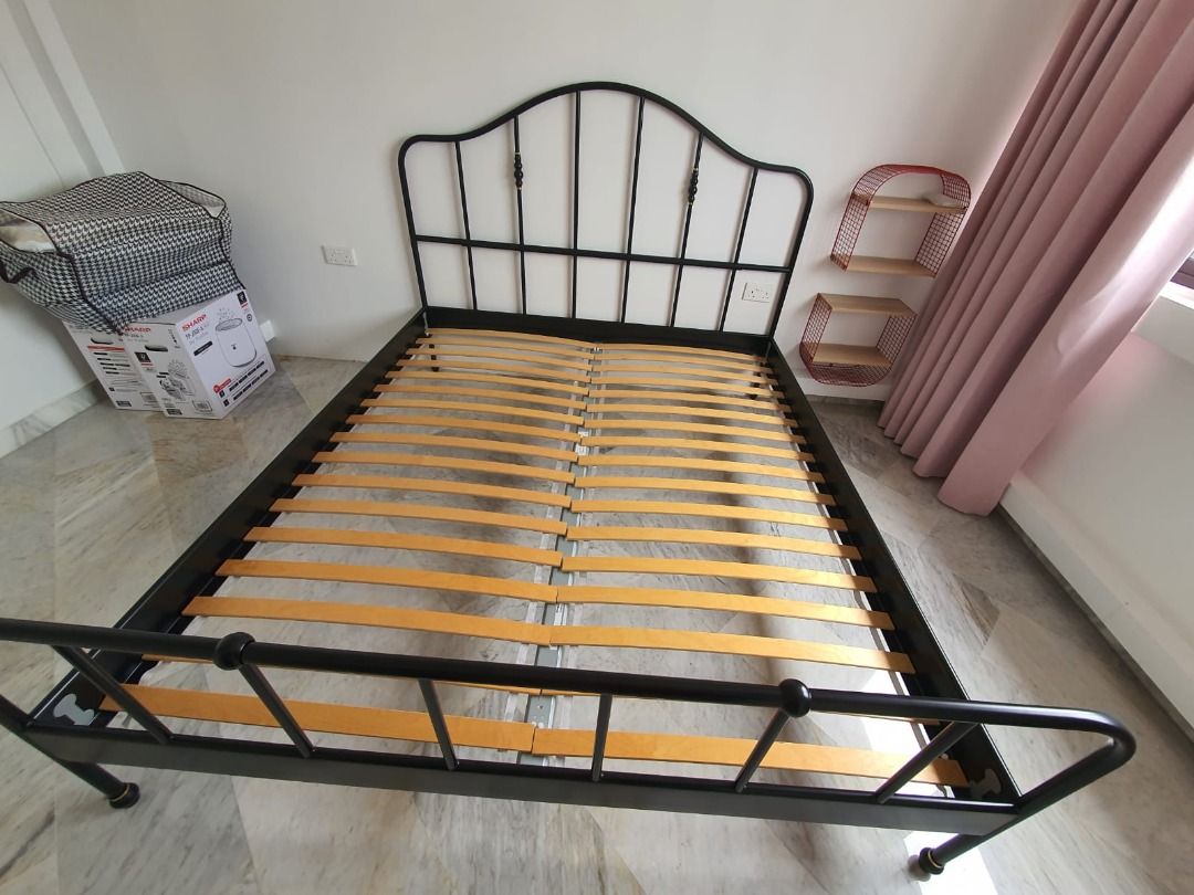 IKEA Sagstua bed frame