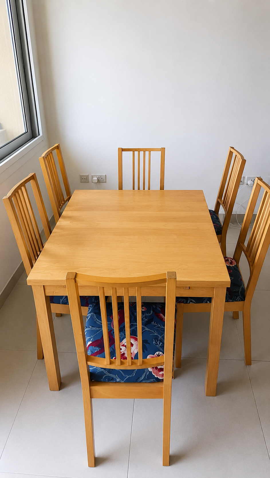 IKEA extendable dining table and 6 chairs for sale