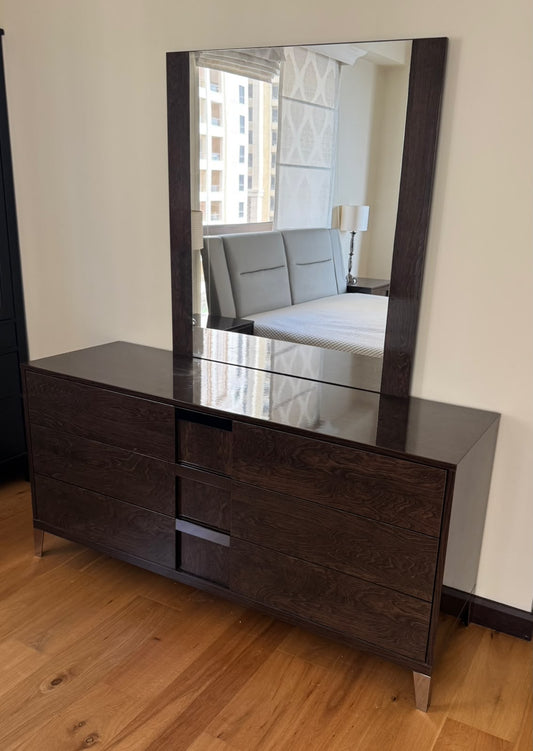 Dark wood dresser with 6 drawers and large rectangular mirror