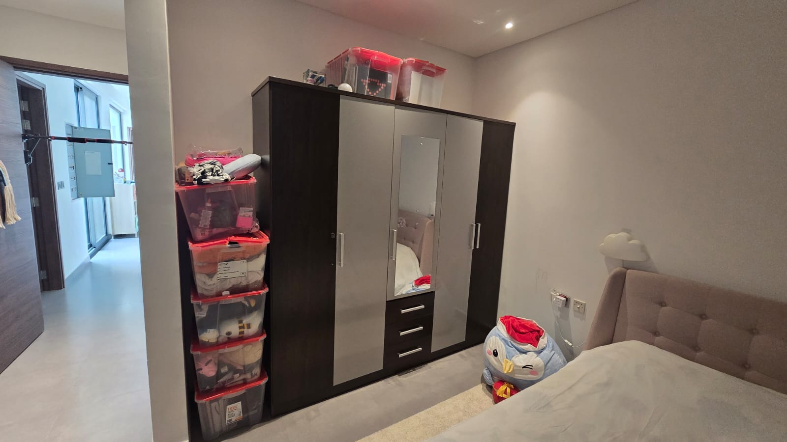 4-door dark espresso wardrobe with mirrored doors and built-in drawers