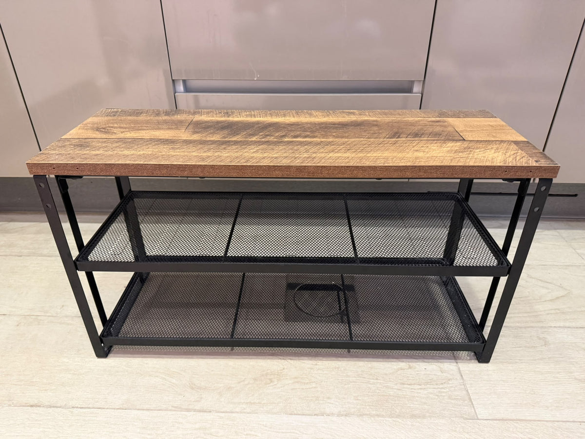 Industrial shoe bench with wood-look top and two black mesh shelves