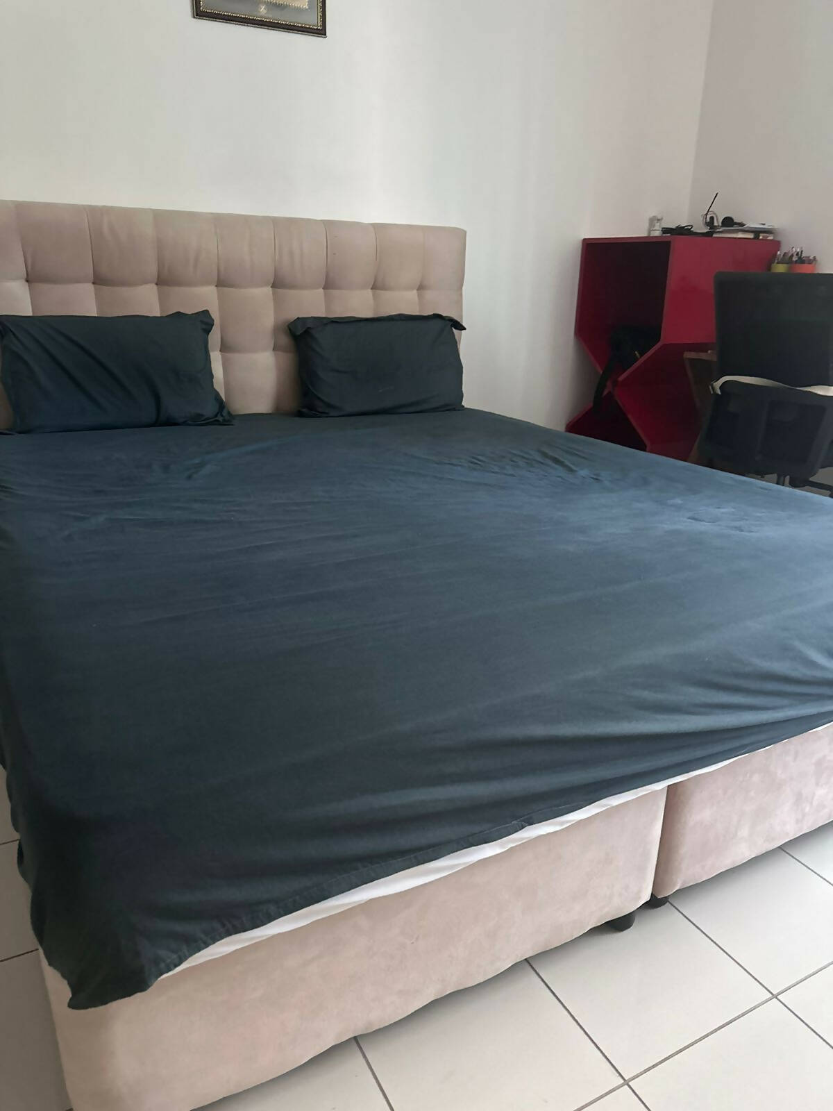 Kingsize bed and mattress for sale