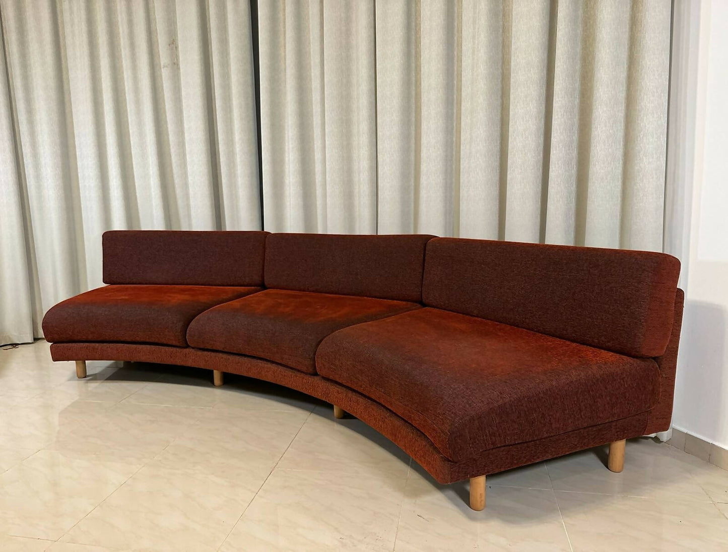 5 seater curved sofa
